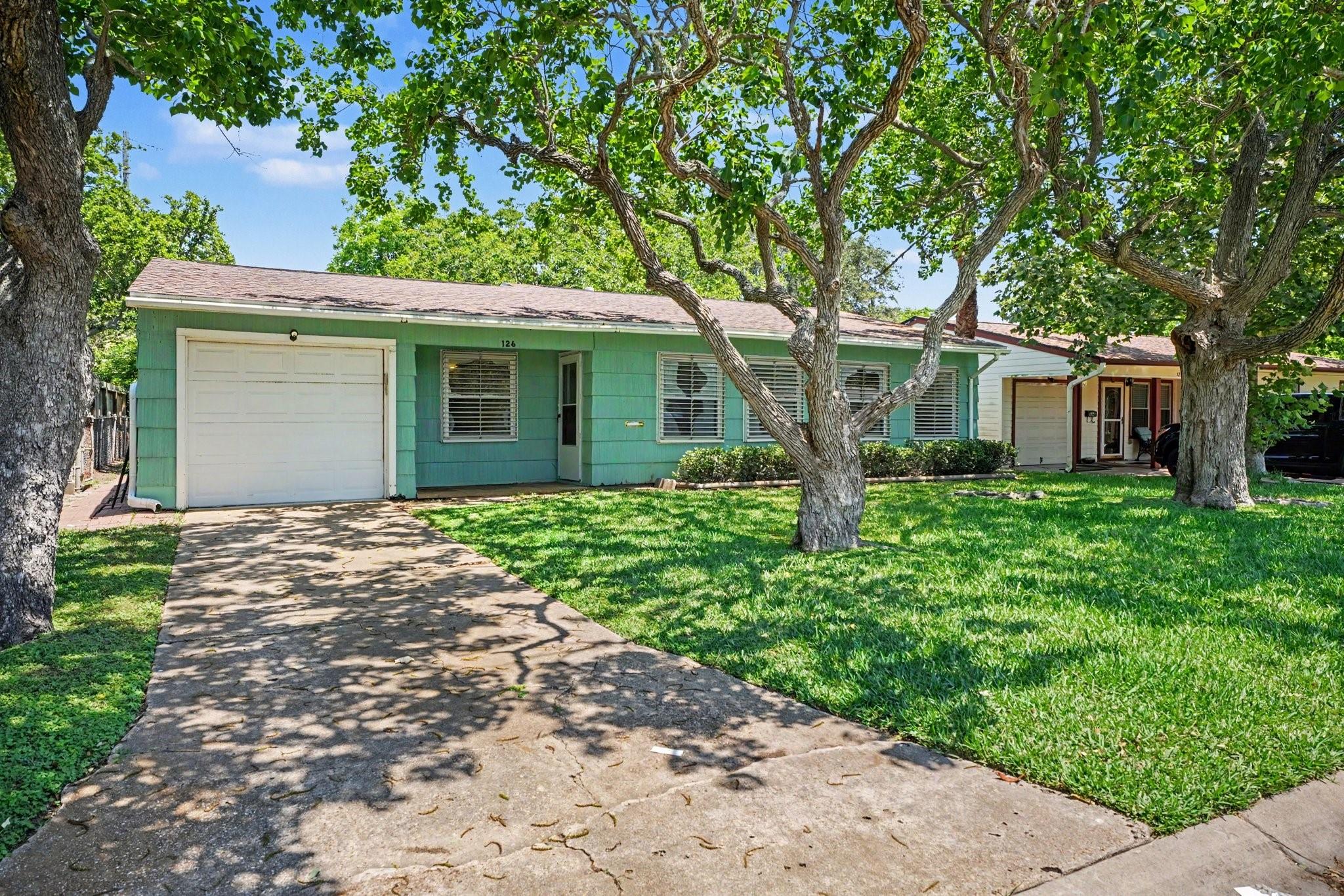 126 Bonita Avenue