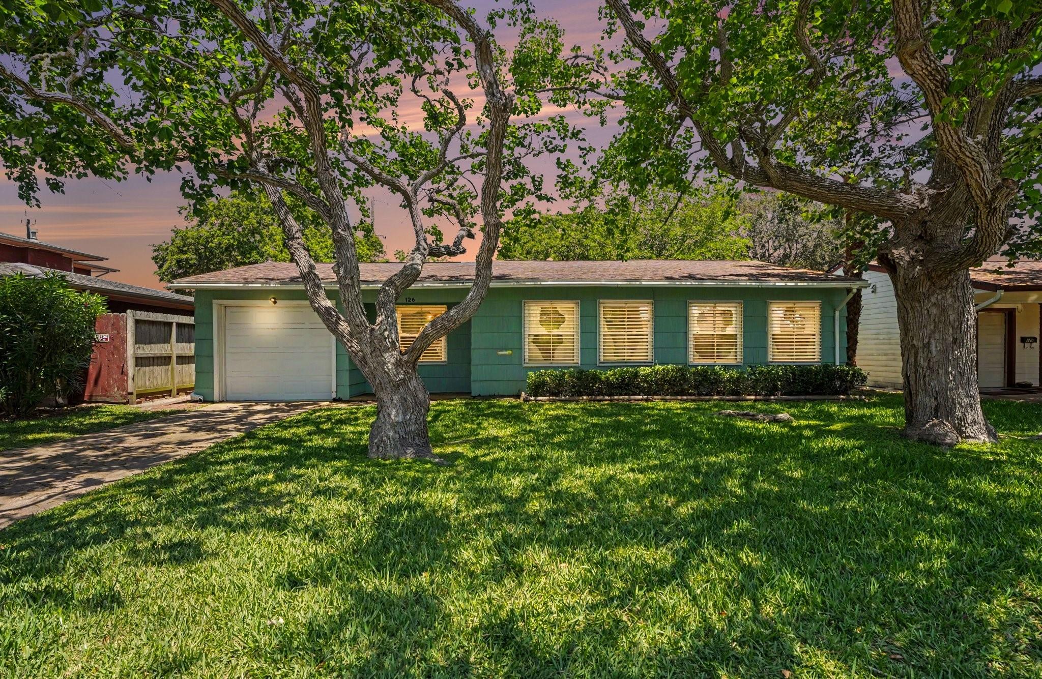 126 Bonita Avenue