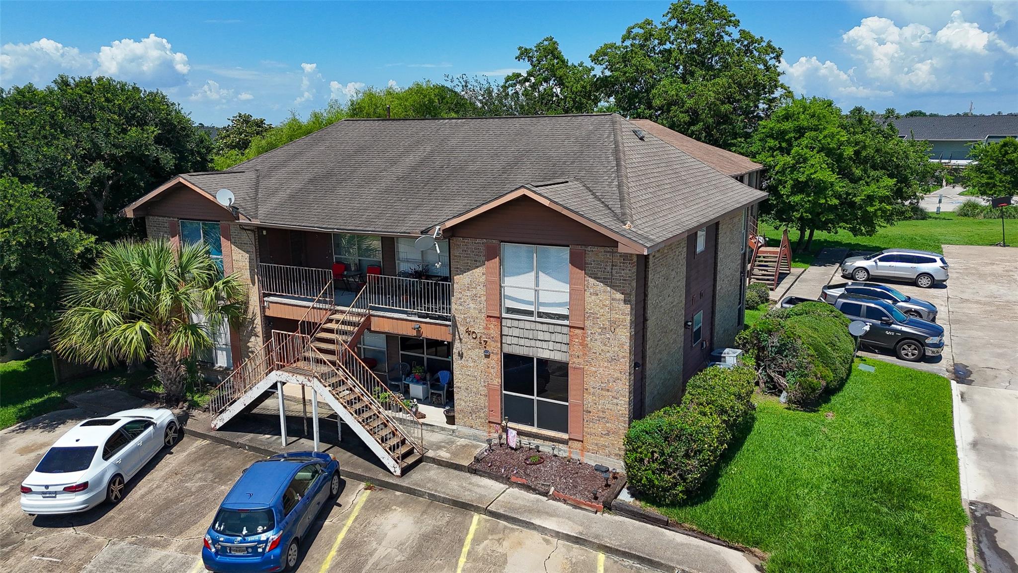 4017 Briar Hollow Drive
