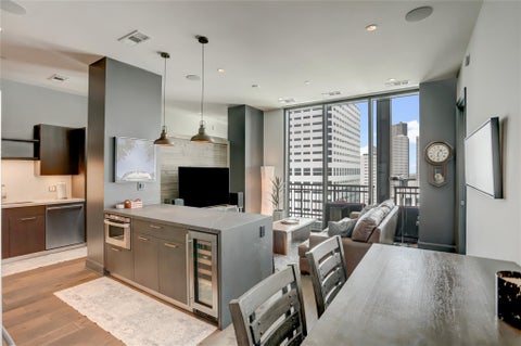 Photo of 1211 Caroline Street #1706, Houston, TX 77002 (MLS # 67796480)