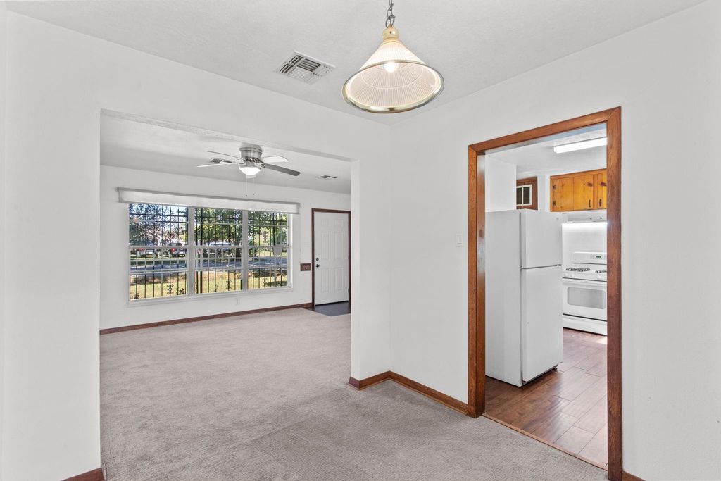 Photo of 241 W Rittenhouse Street, Houston, TX 77076 (MLS # 15811653)