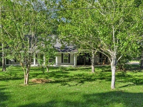 Photo of 145 Bear Creek Drive, Lufkin, TX 75901 (MLS # 43822577)
