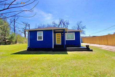 2022 Ladin Drive Houston TX 77039