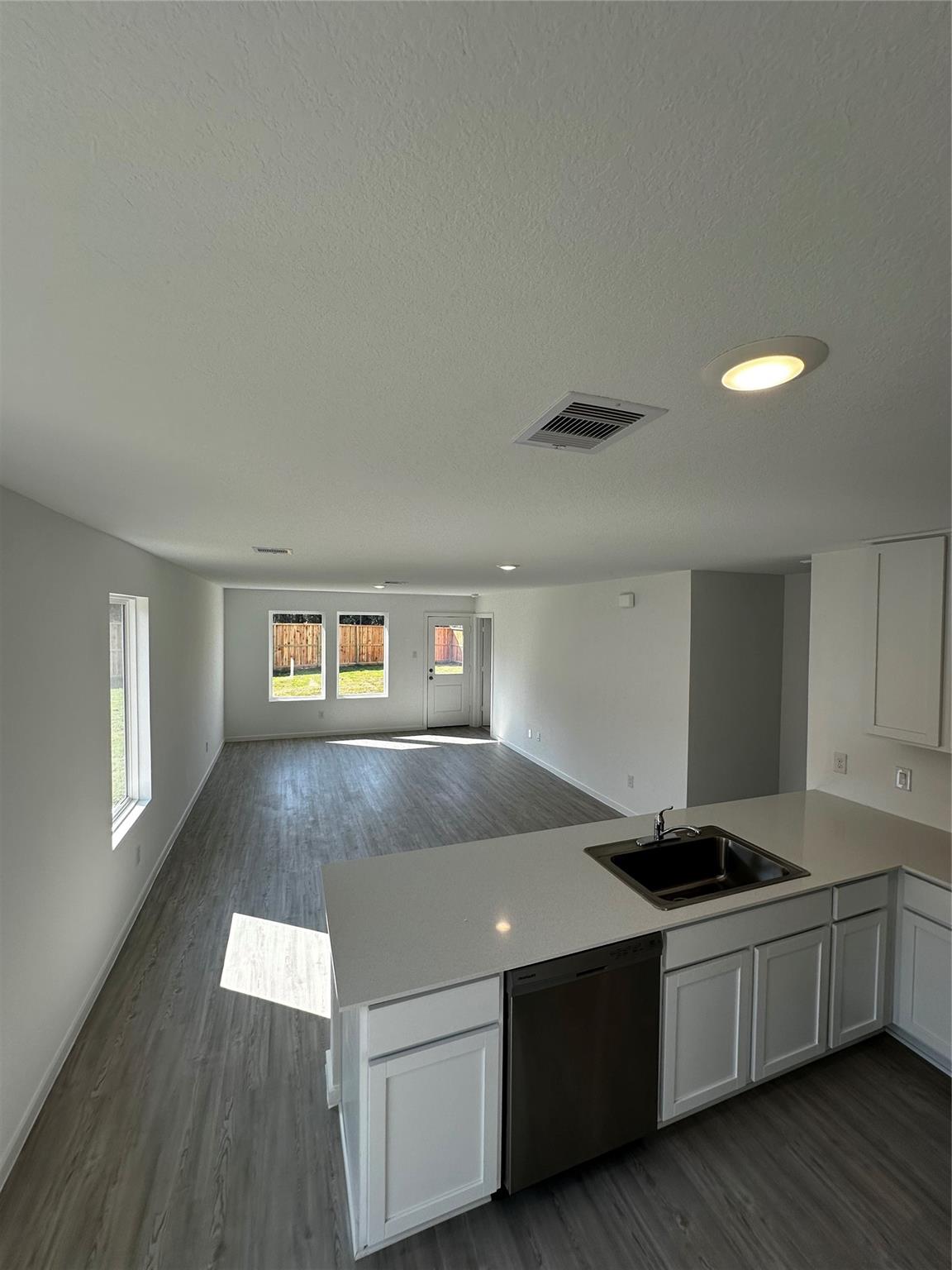 1516 Sunset Ridge Drive