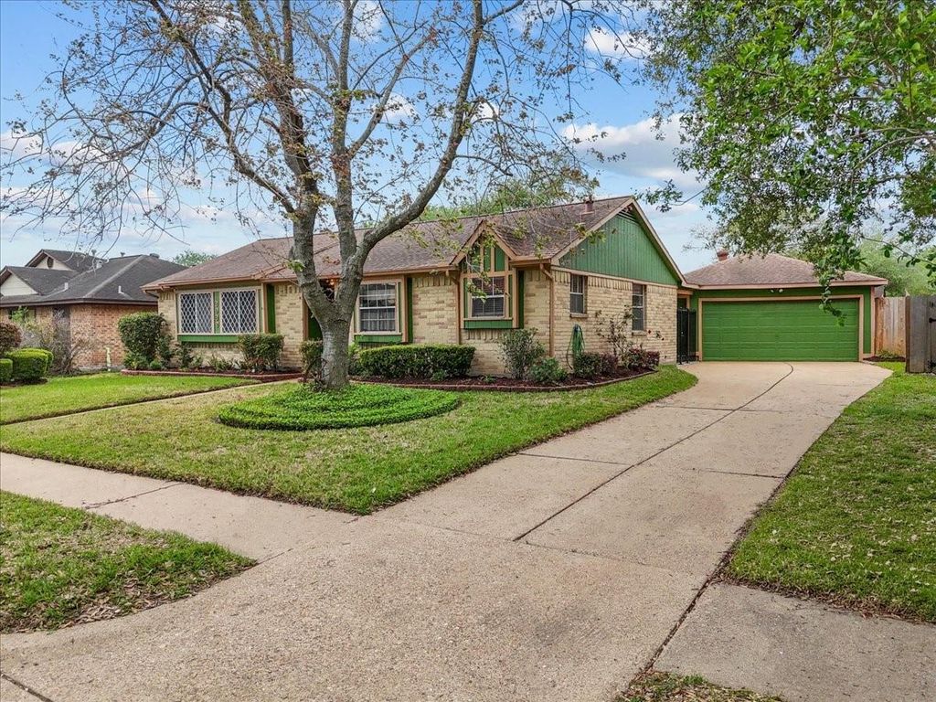 Photo of 3930 Sandlewood Drive, Pasadena, TX 77504 (MLS # 29866900)