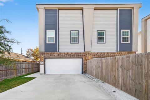 Photo of 10021 Alfred Lane #A, Houston, TX 77041 (MLS # 2997250)