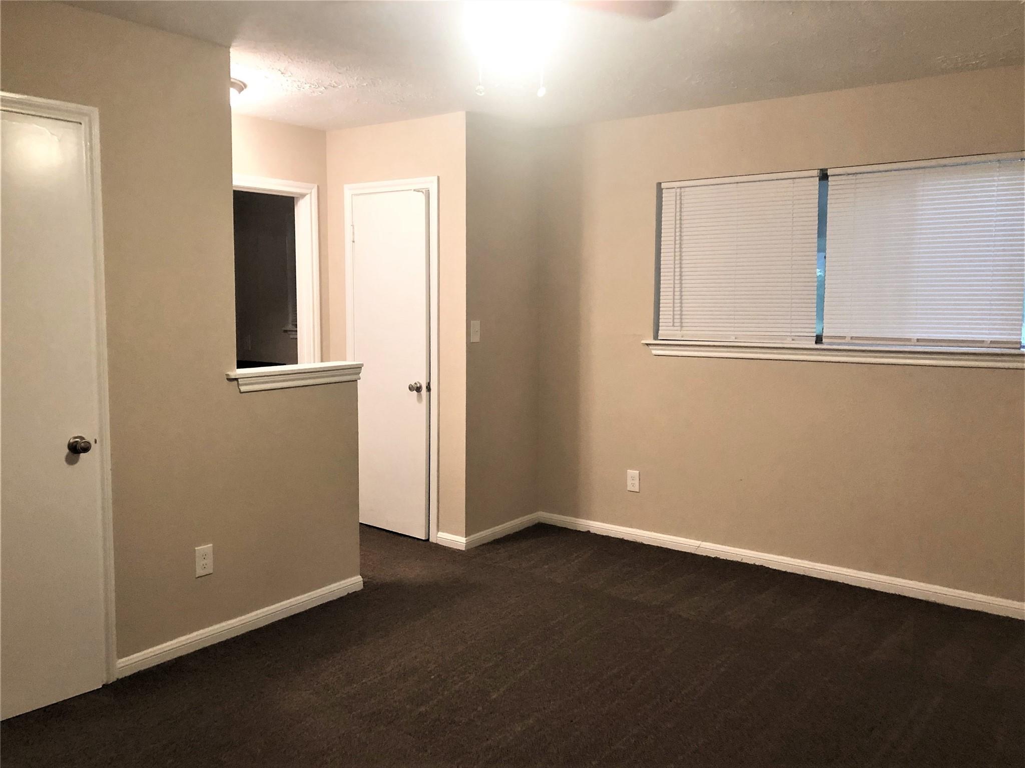 25323 Lynbriar Lane