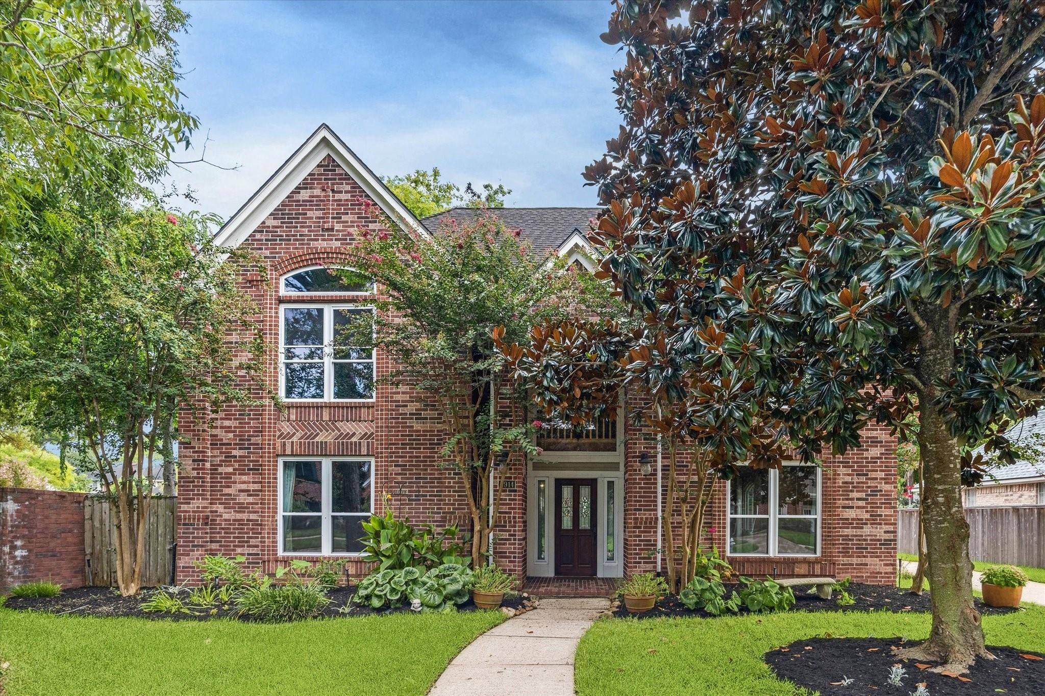 6914 Hearthside Drive