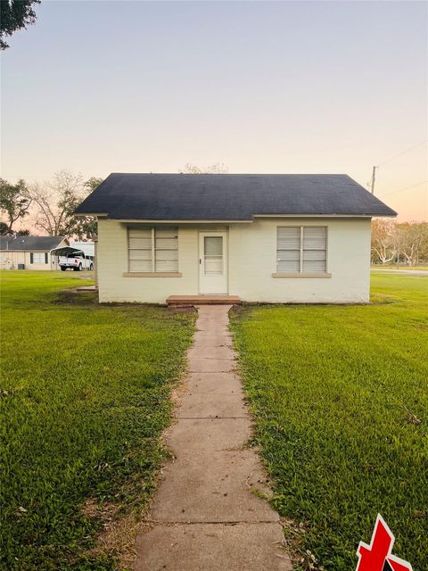 Photo of 1583 Dover Drive #7, Boling, TX 77420 (MLS # 15434467)