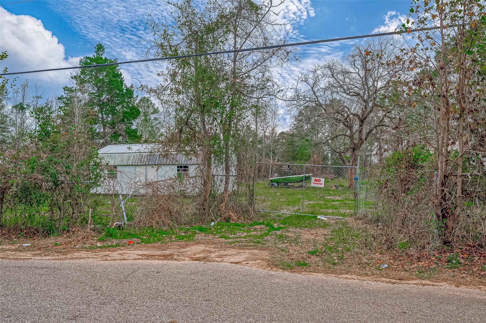 13727 Adams Lane