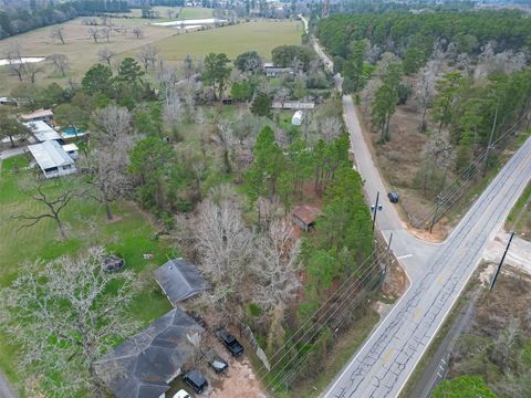 Tiny photo for 13727 Adams Lane, Pinehurst, TX 77362 (MLS # 91496365)