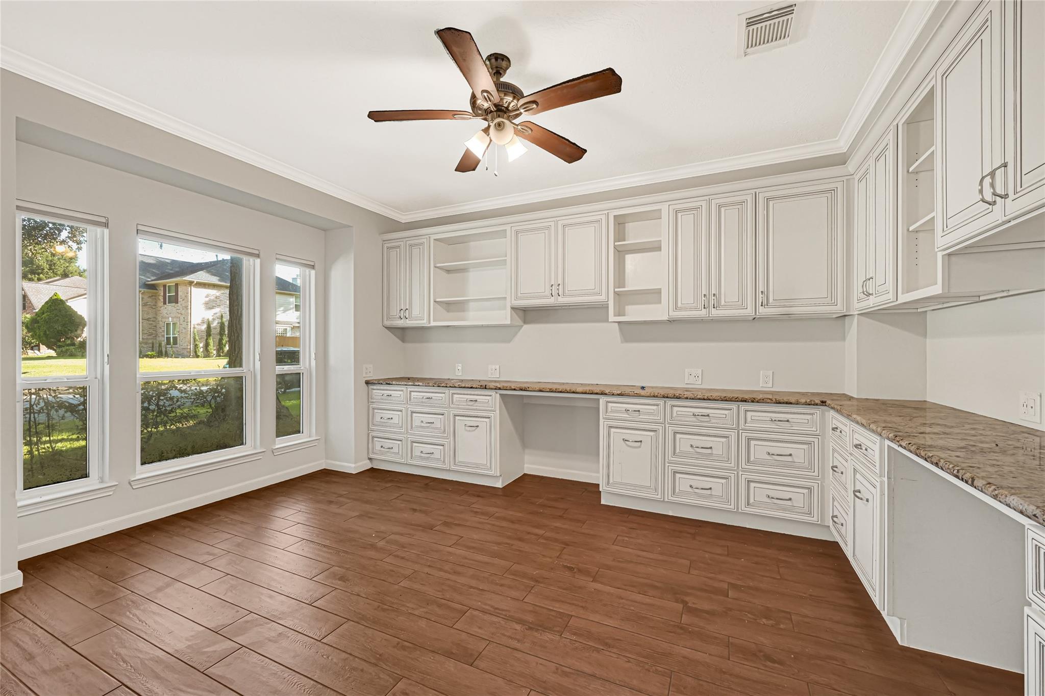 2915 Silverberry Trail