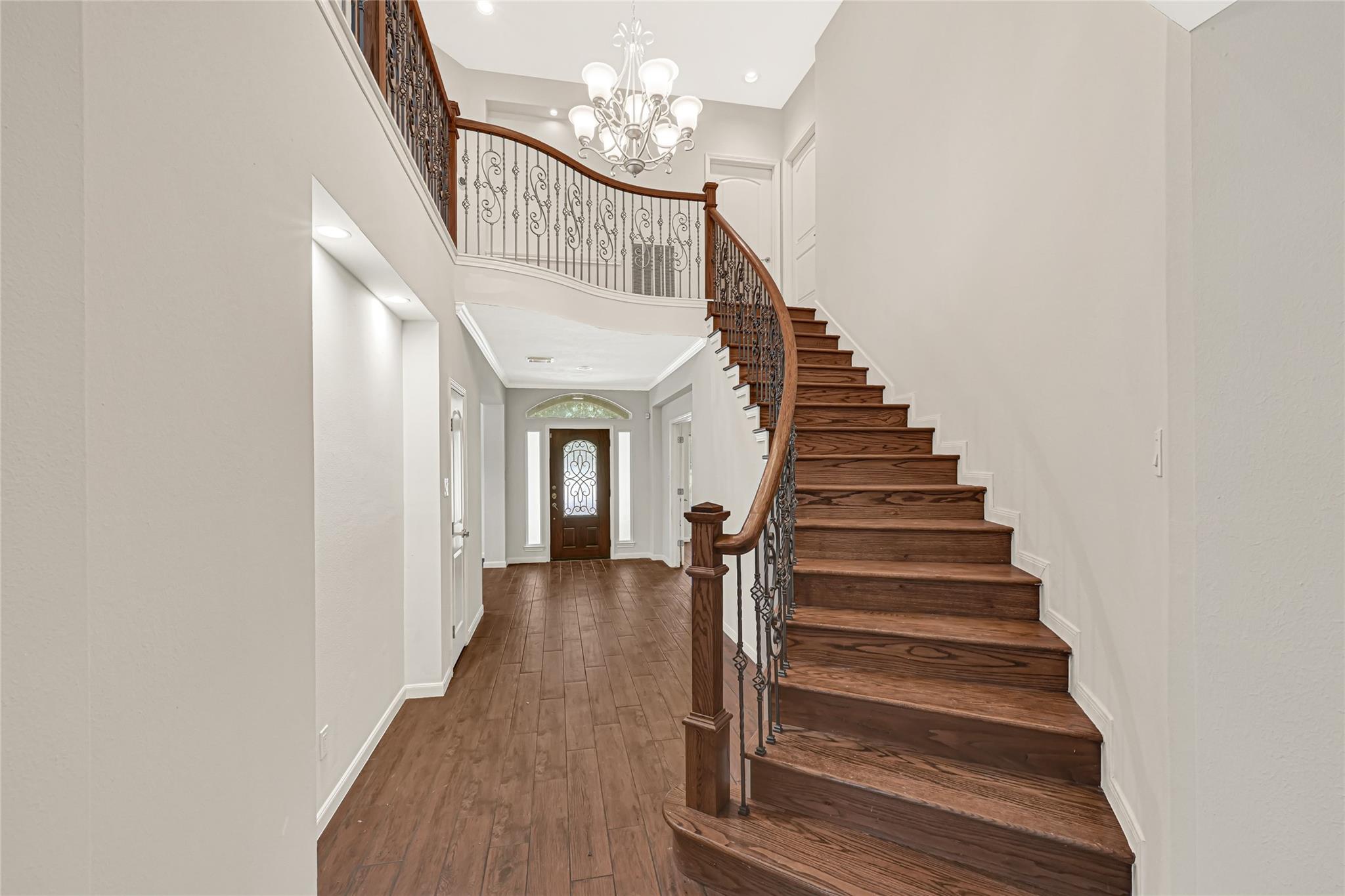 2915 Silverberry Trail