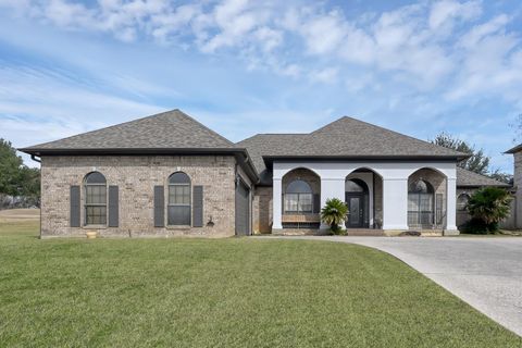Photo of 135 April Waters Drive N, Conroe, TX 77356 (MLS # 11792143)