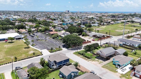 Tiny photo for 6902 Avenue P, Galveston, TX 77551 (MLS # 74381264)