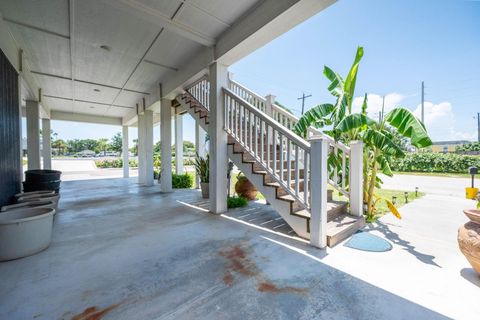 Tiny photo for 6902 Avenue P, Galveston, TX 77551 (MLS # 74381264)