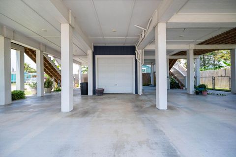 Tiny photo for 6902 Avenue P, Galveston, TX 77551 (MLS # 74381264)