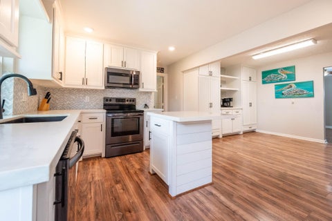 Tiny photo for 6902 Avenue P, Galveston, TX 77551 (MLS # 74381264)