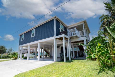 Tiny photo for 6902 Avenue P, Galveston, TX 77551 (MLS # 74381264)