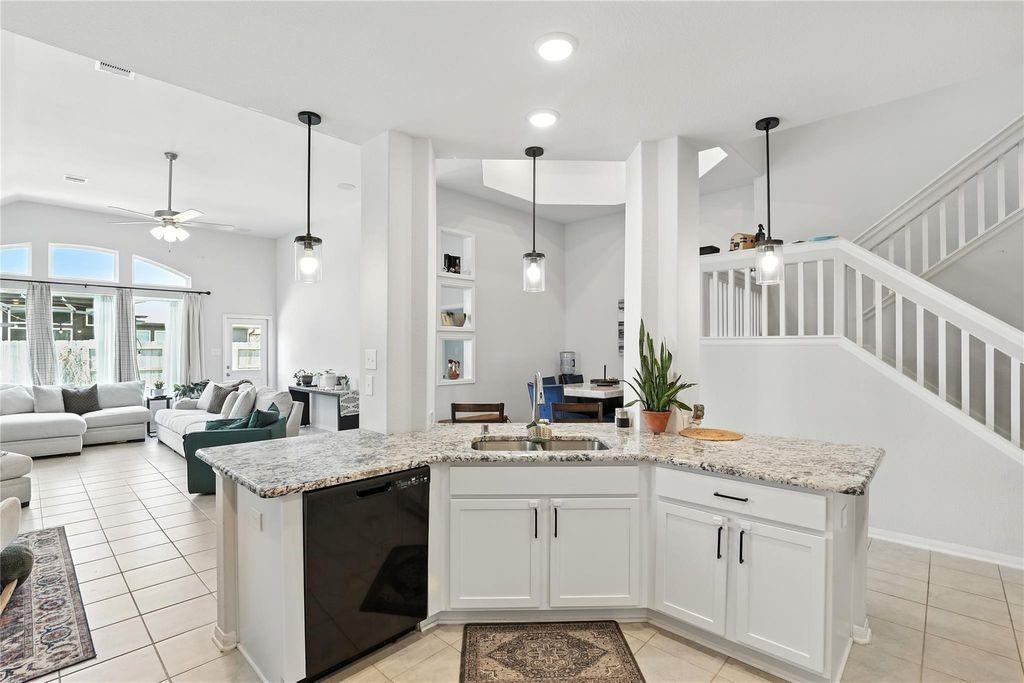 8603 Herring Lane