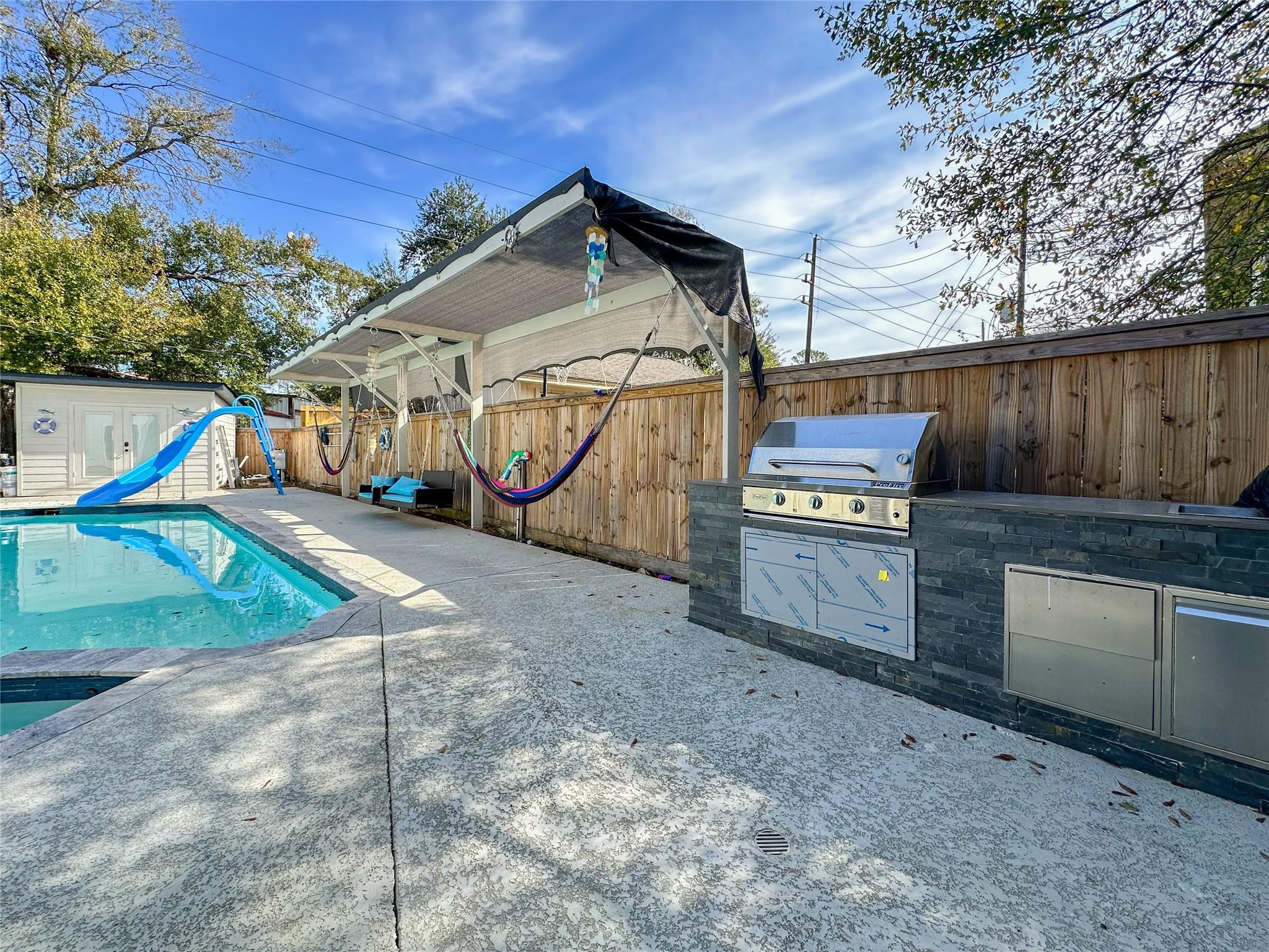 19310 Enchanted Oaks Dr