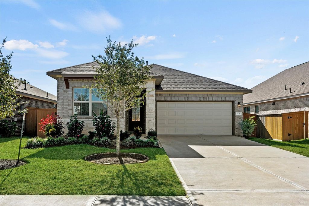 Photo of 101 Sea Glass Cove, Katy, TX 77493 (MLS # 3359815)