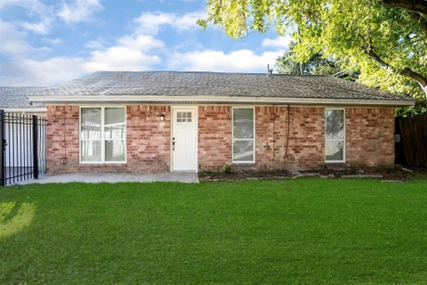 Photo of 9026 Carousel Lane #B, Houston, TX 77080 (MLS # 72561689)