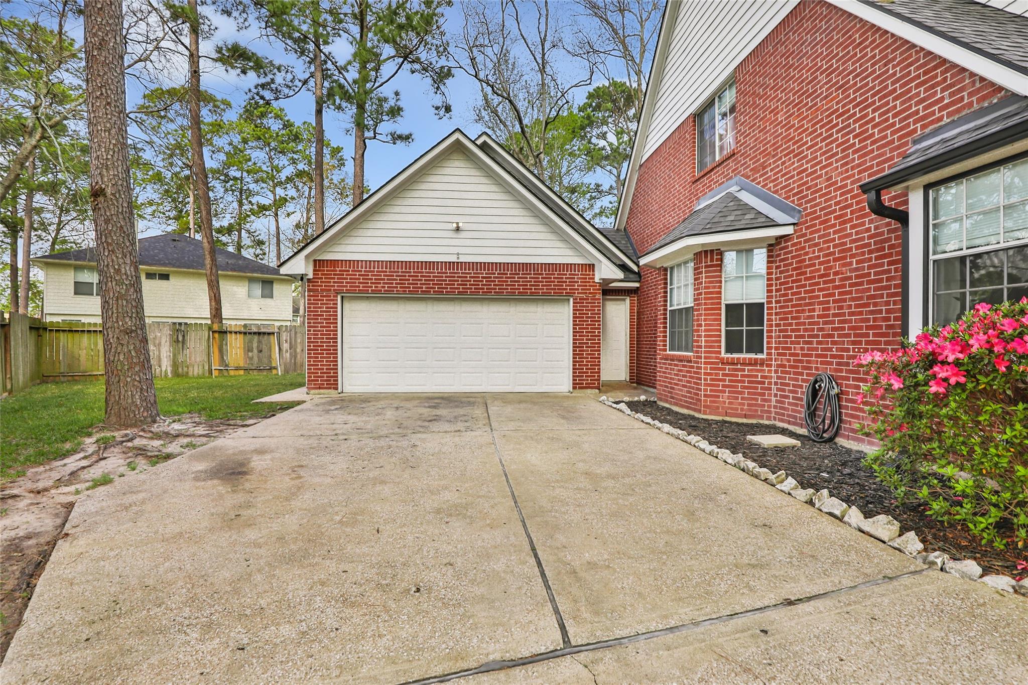 906 W Via Dora Court