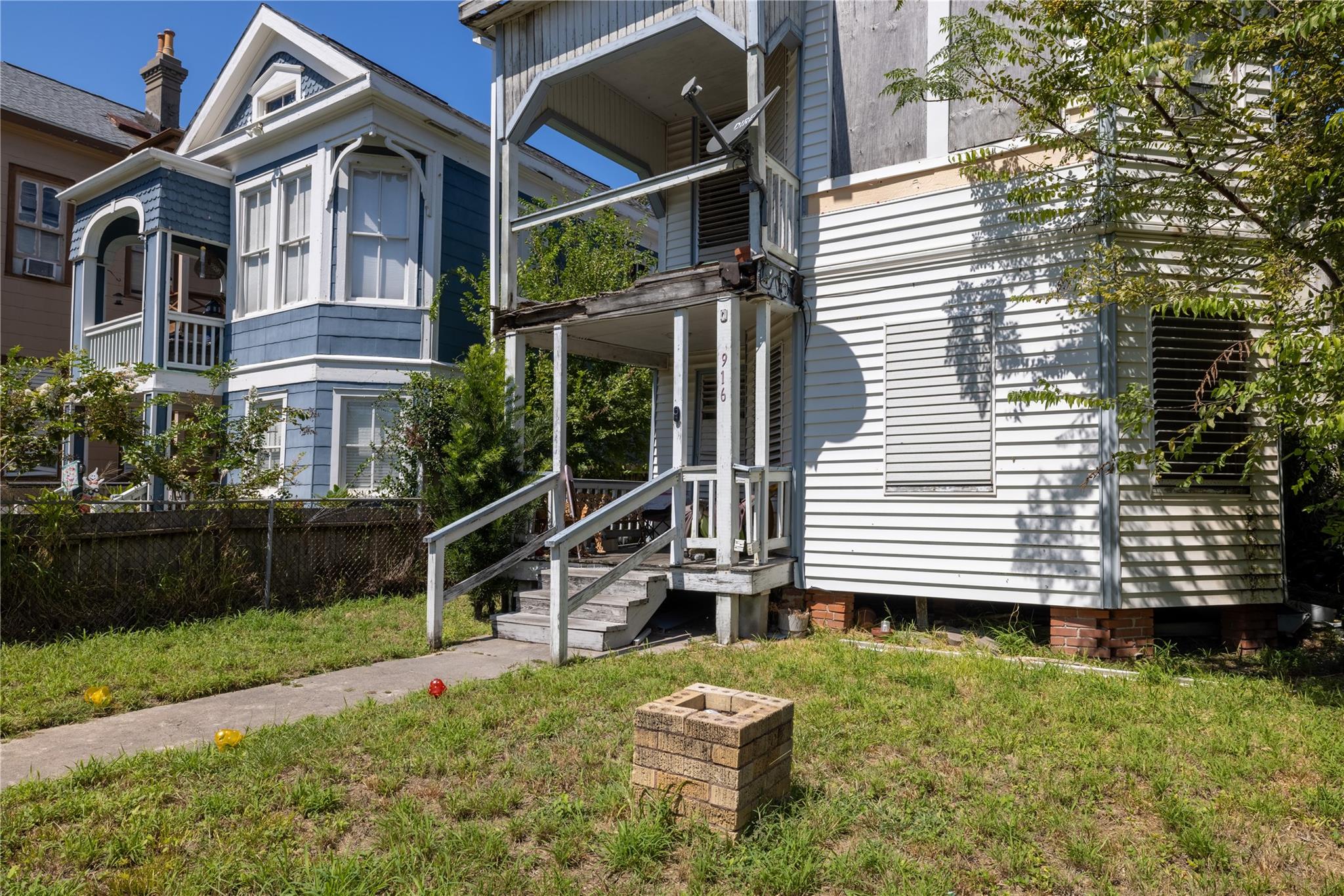 1916 Avenue M 1/2