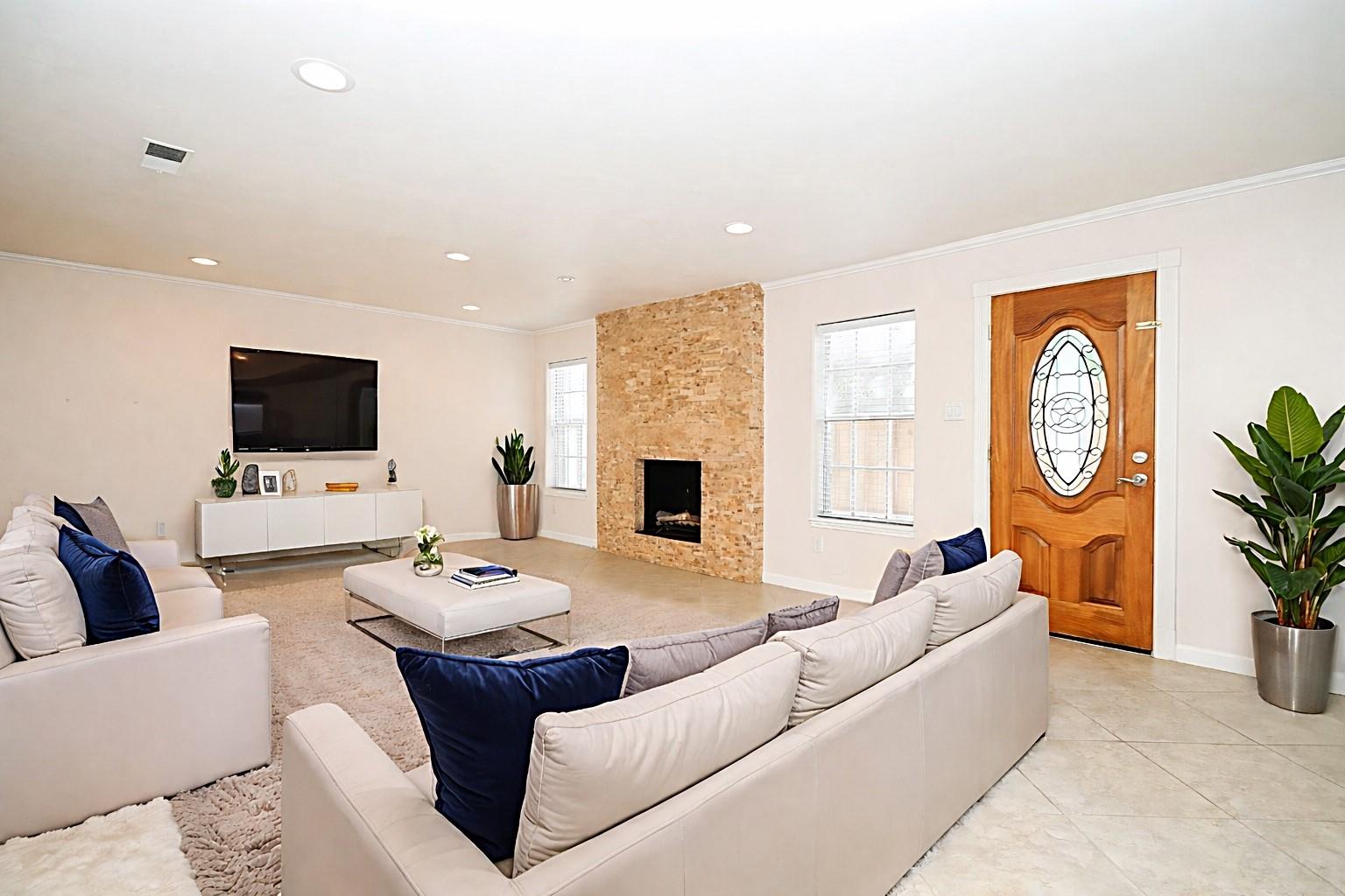 13240 Trail Hollow Drive 3240