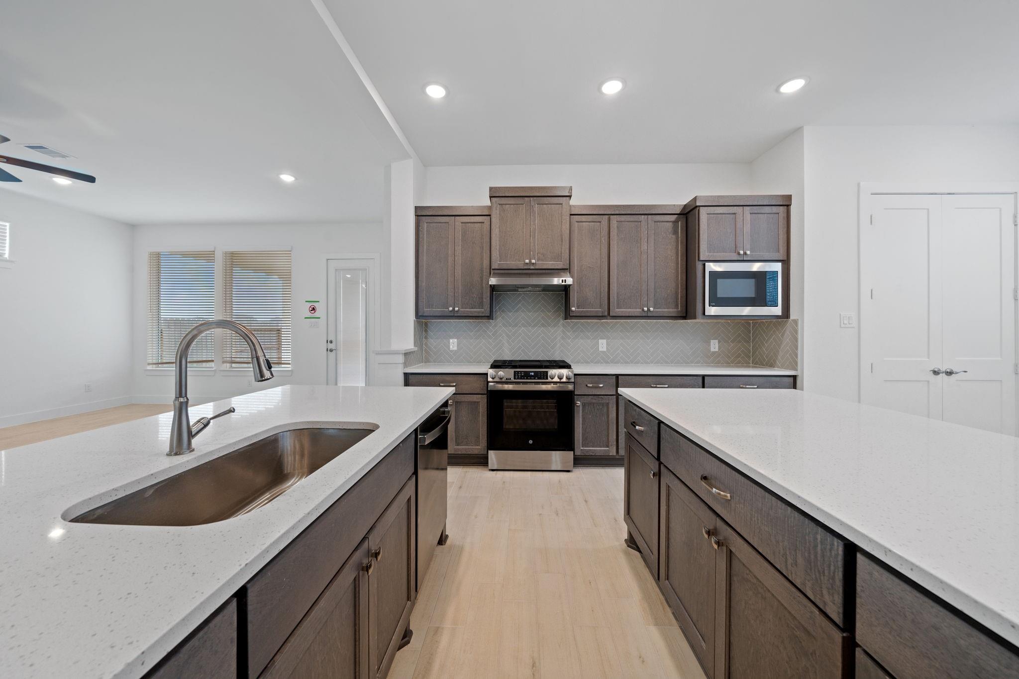 404 Hillview Nature Drive