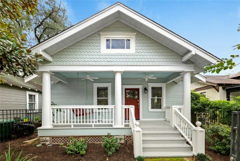 Photo of 908 W 14th Street, Houston, TX 77008 (MLS # 50419589)