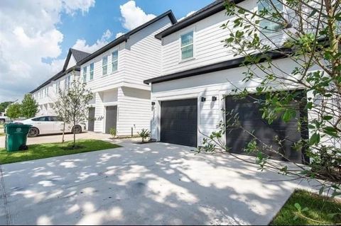 Photo of 3249 Real St, Unit A St, Houston, TX 77087 (MLS # 30323296)