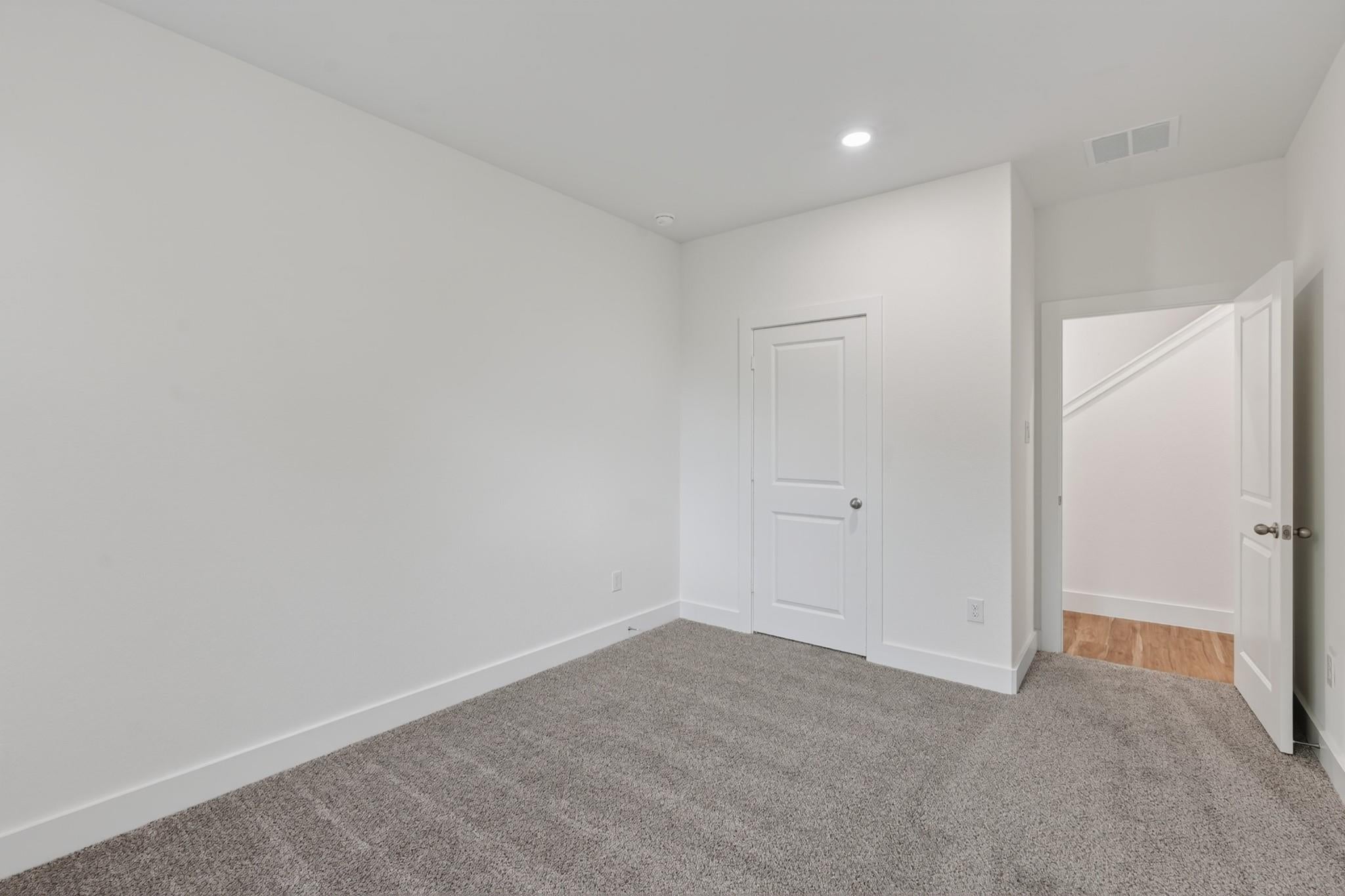 6061 De Soto Street