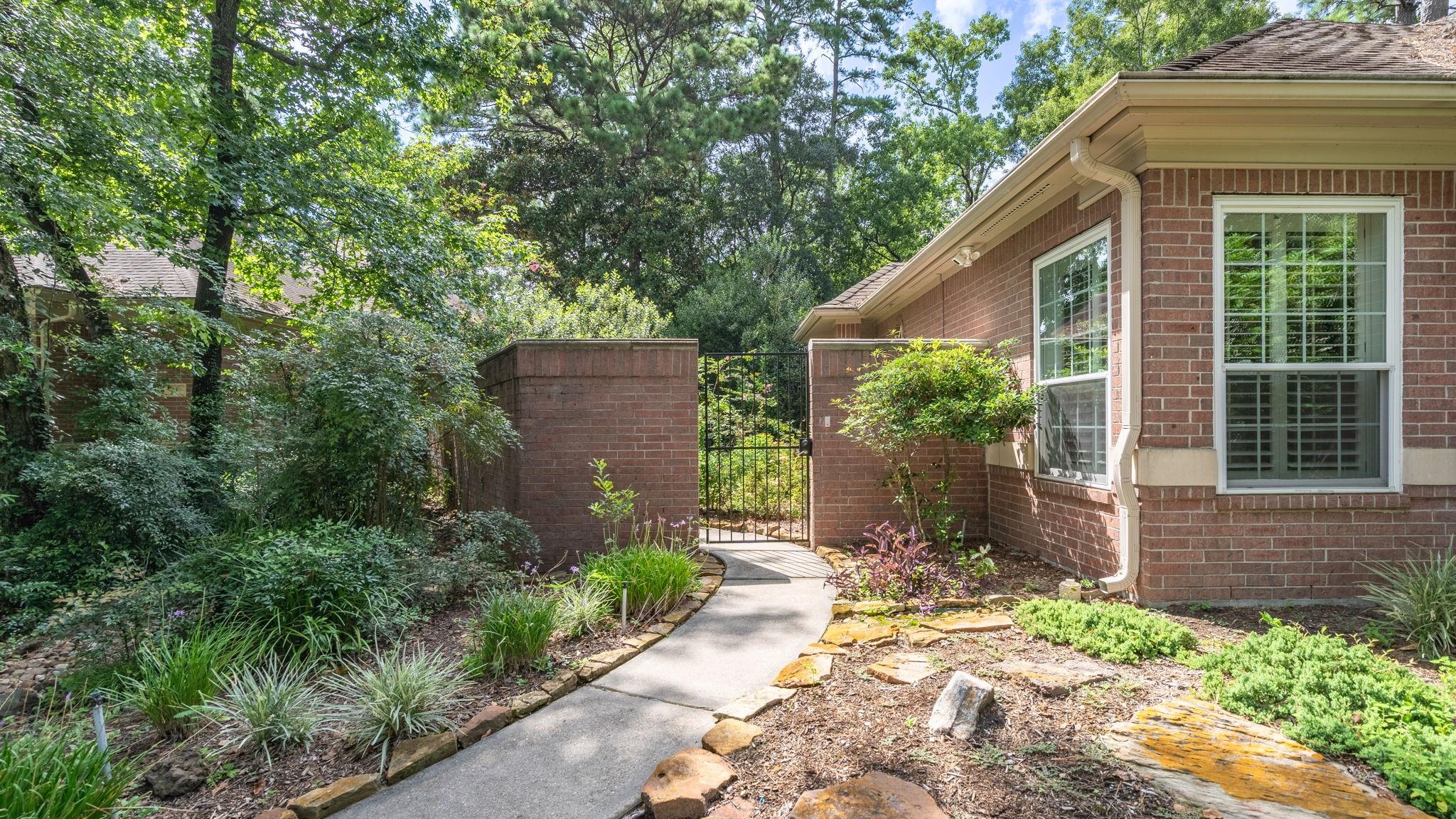 27 Heartleaf Court