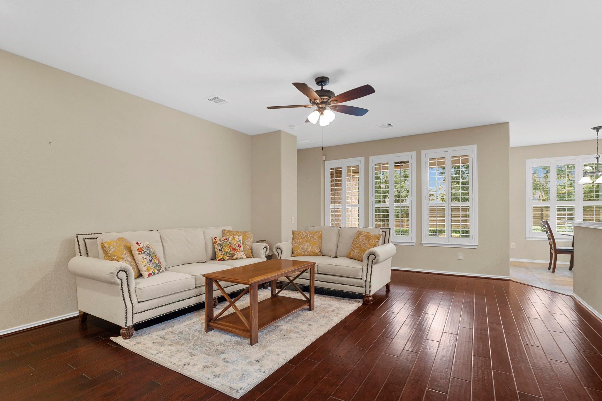 3227 Persimmon Grove