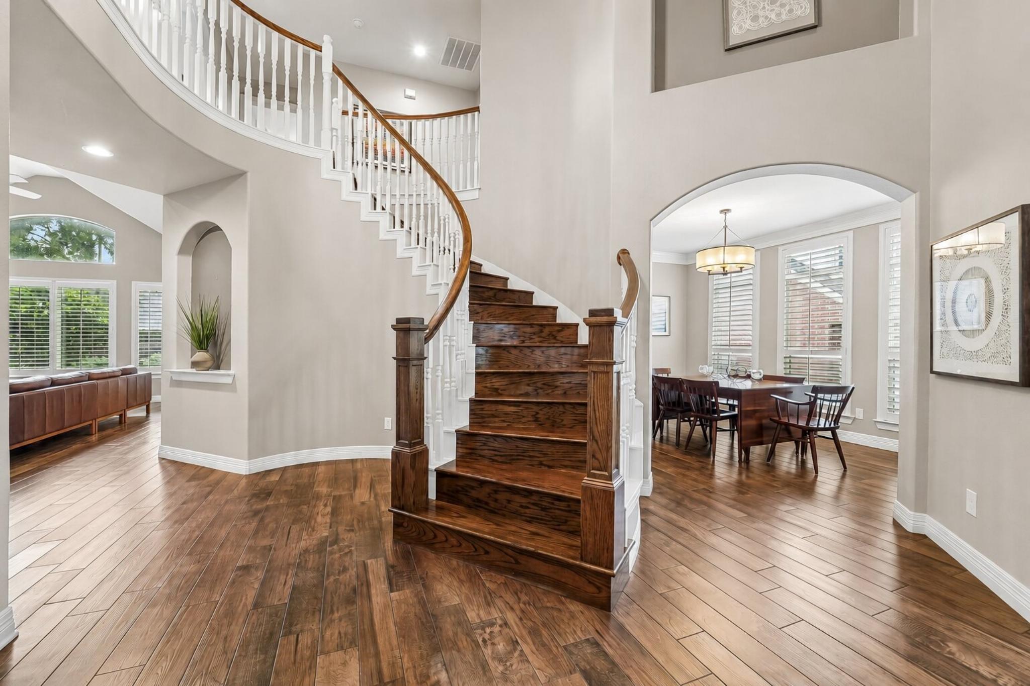 2110 Lost Maples Trail