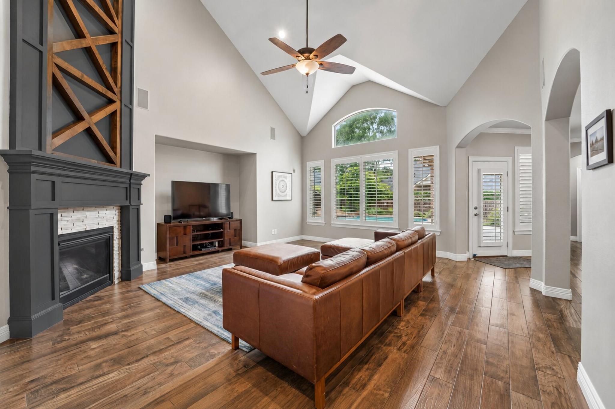 2110 Lost Maples Trail