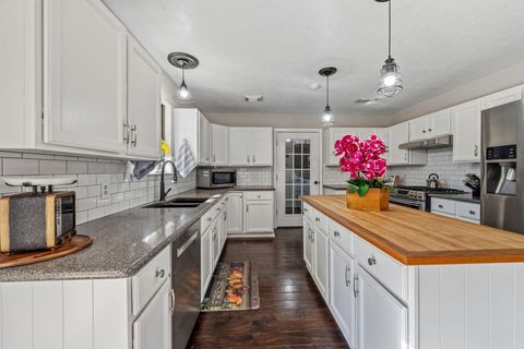 Tiny photo for 10303 Croger Drive, Magnolia, TX 77354 (MLS # 43261000)