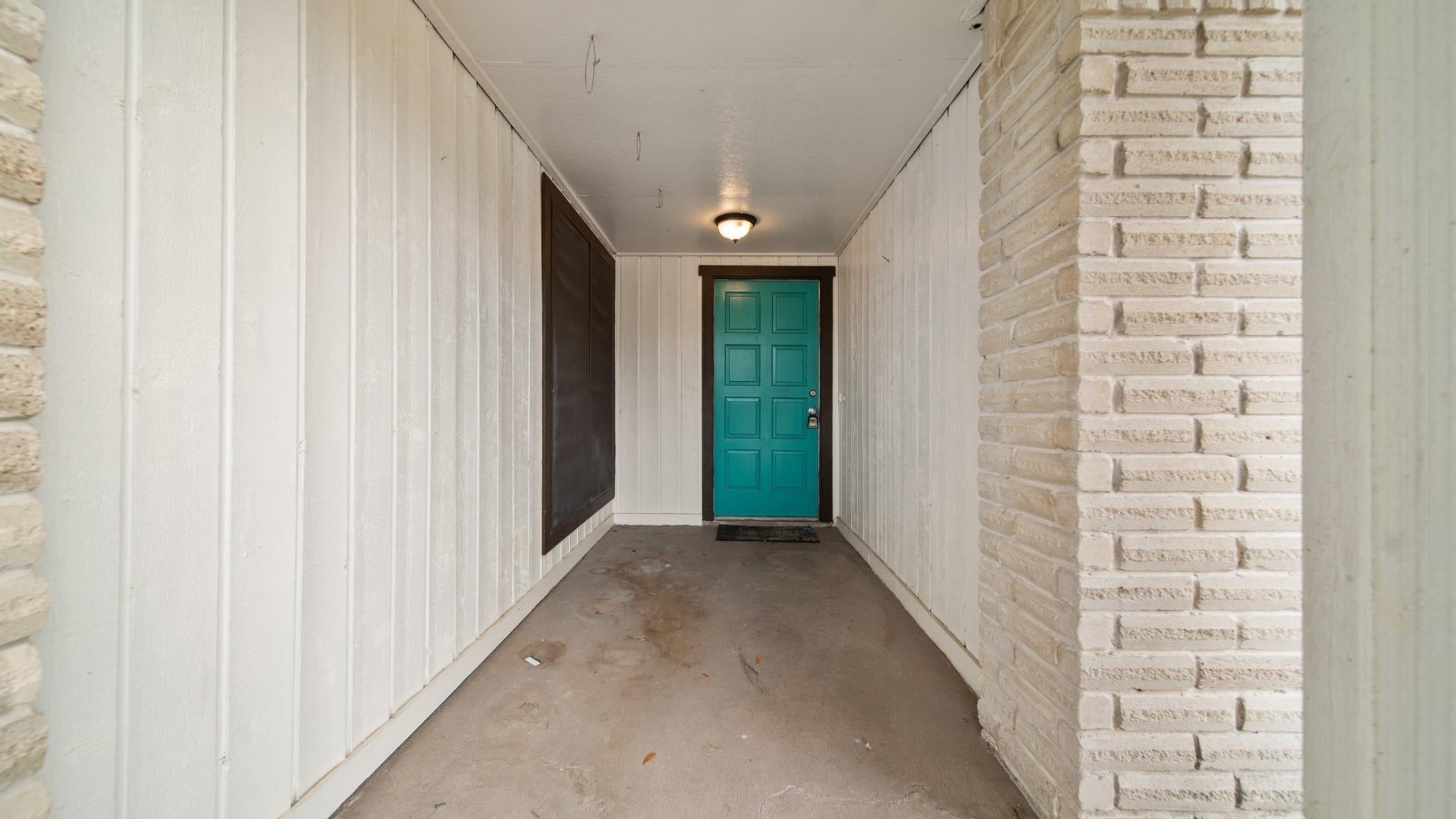 2012 Sandy Knoll Drive