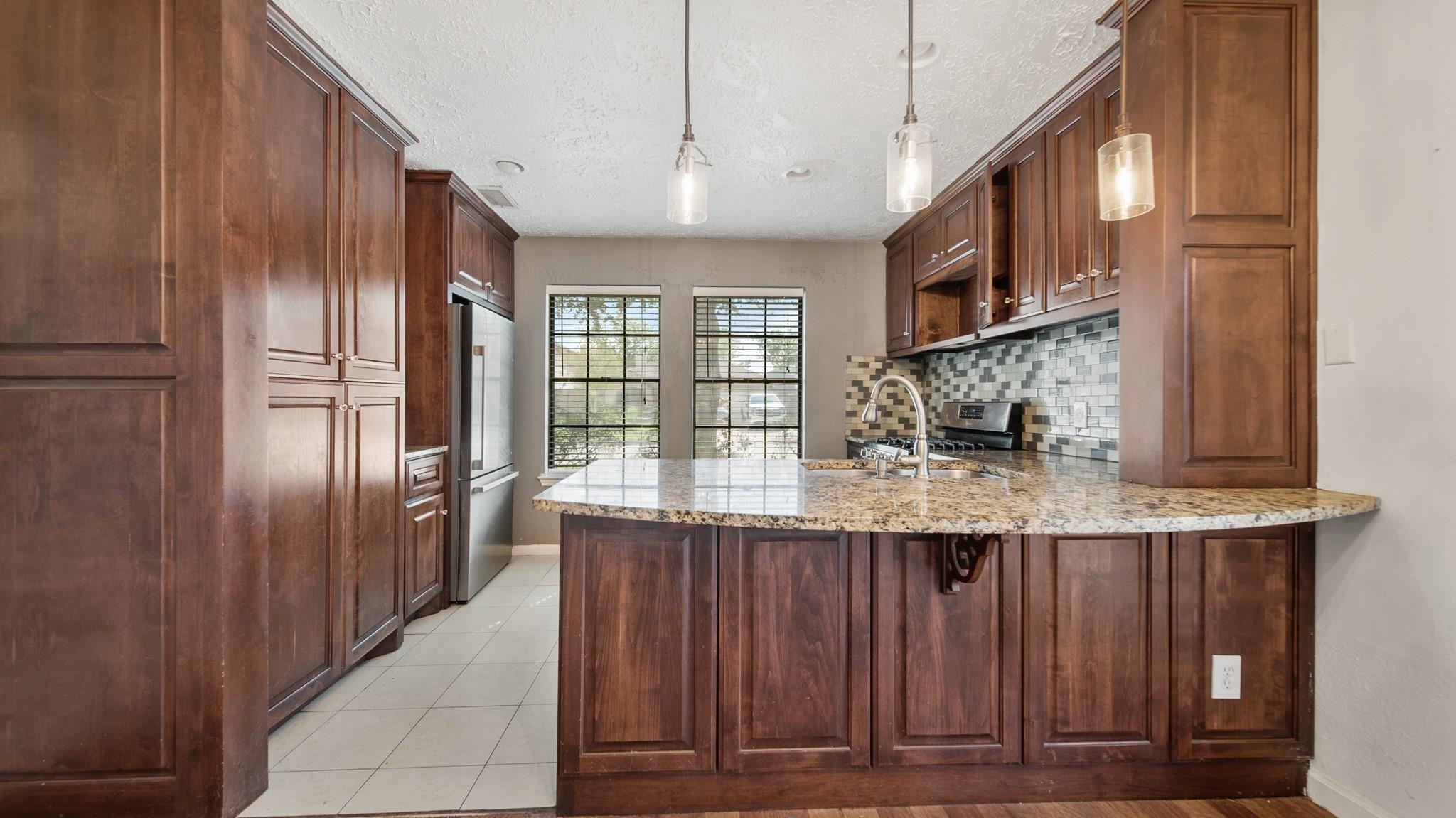 2012 Sandy Knoll Drive