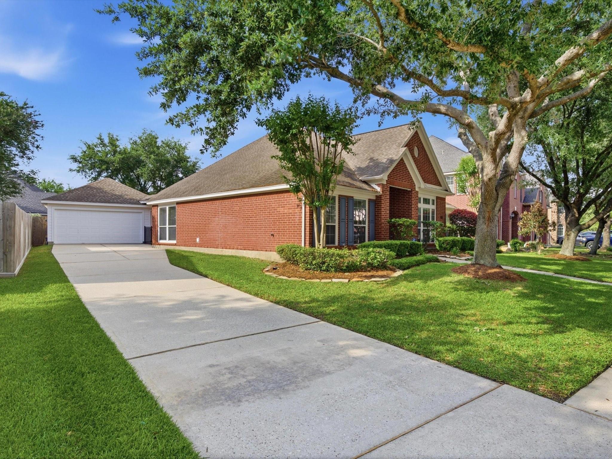 11326 Lakewood Field Court