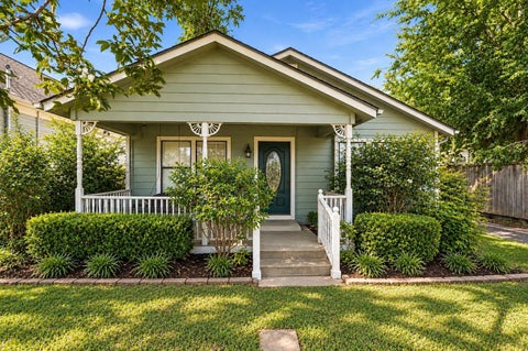 Photo of 1006 Robbie Street, Houston, TX 77009 (MLS # 51173037)