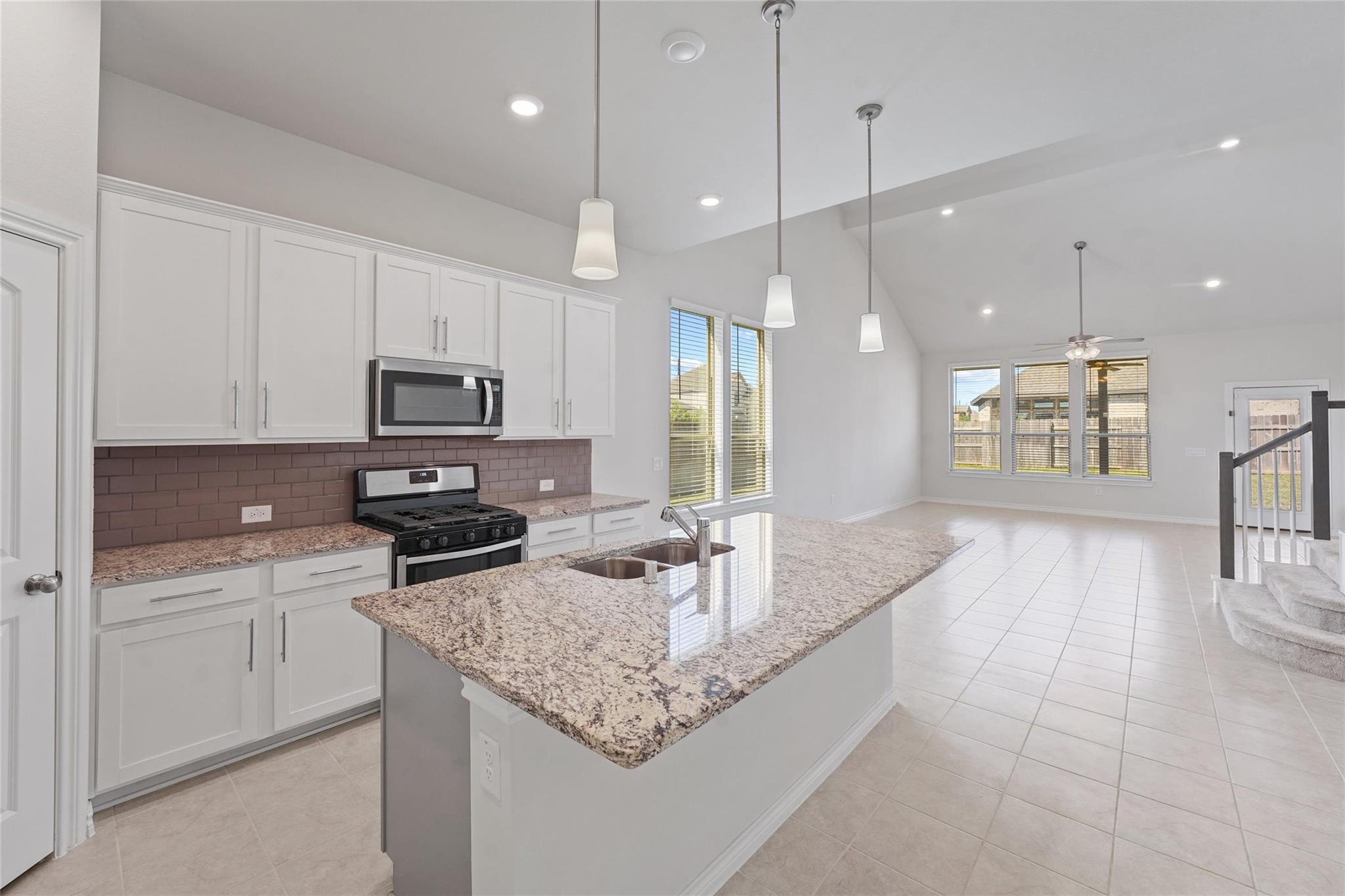 7203 Buckthorn Hollow Trail