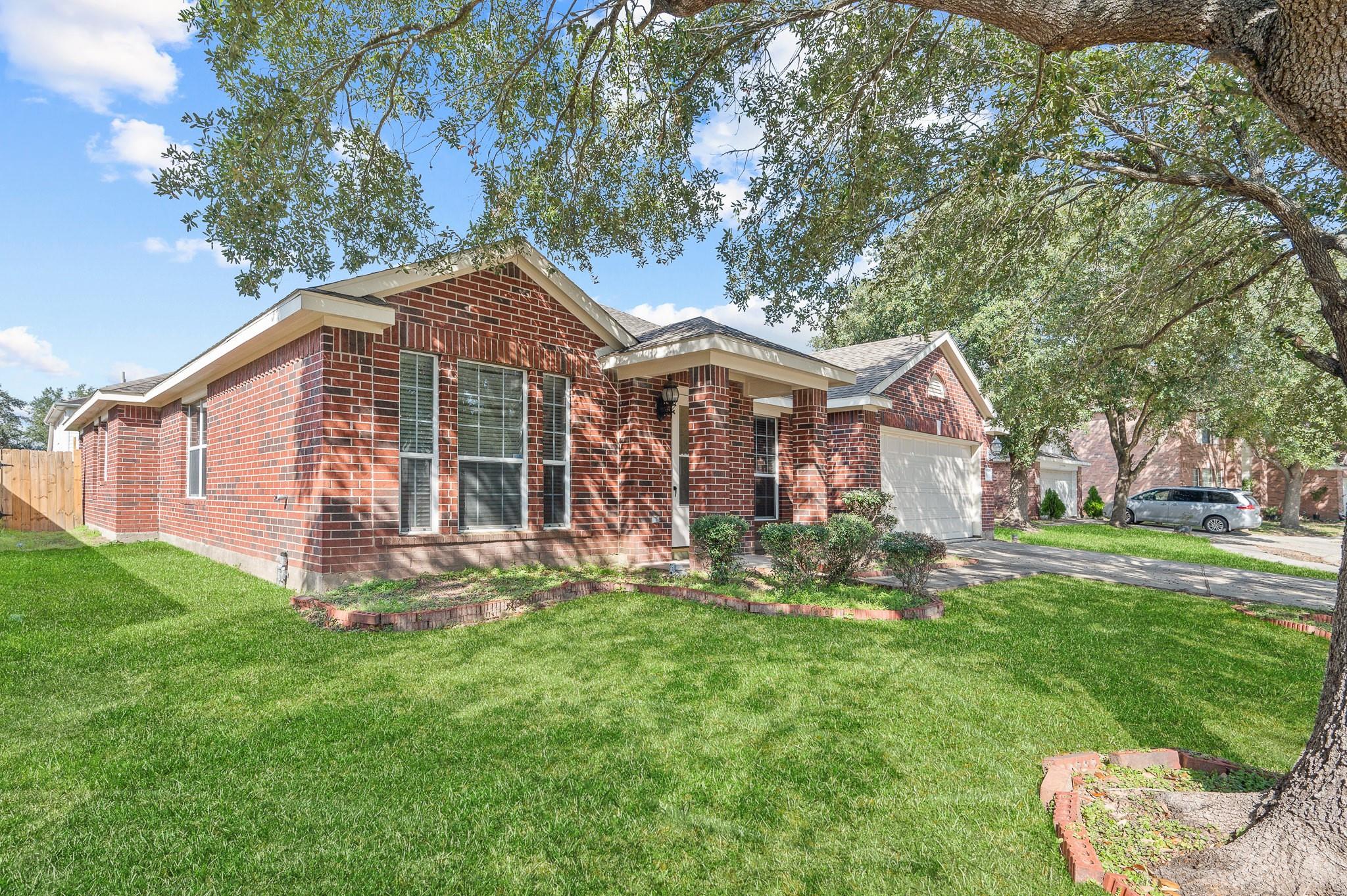 3827 Alder Pass Court