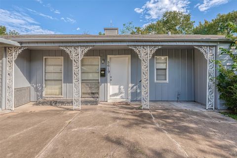 Photo of 5619 Willow Glen Drive, Houston, TX 77033 (MLS # 34027725)