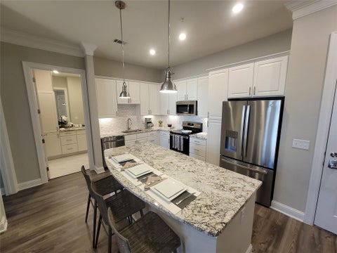 Photo of 2111 Austin Street #522, Houston, TX 77002 (MLS # 26798024)