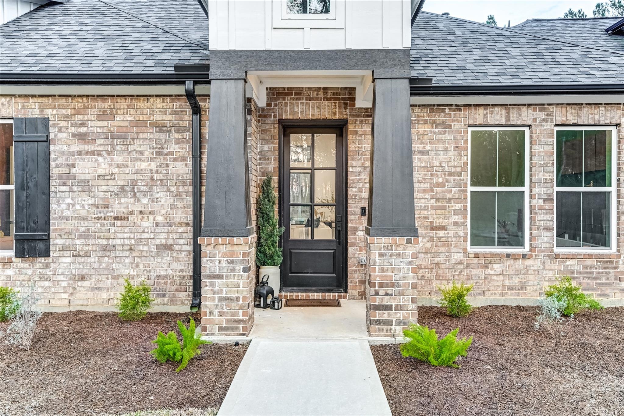 15640 Forest Grove Drive