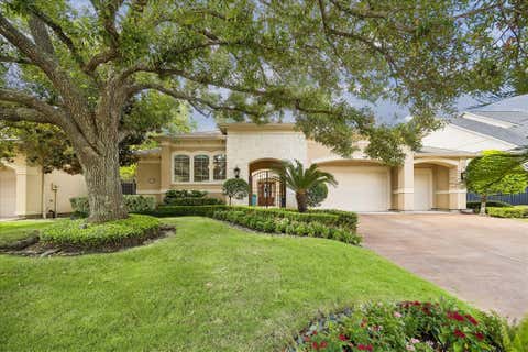 Photo of 11927 Legend Manor Drive, Houston, TX 77082 (MLS # 21449480)