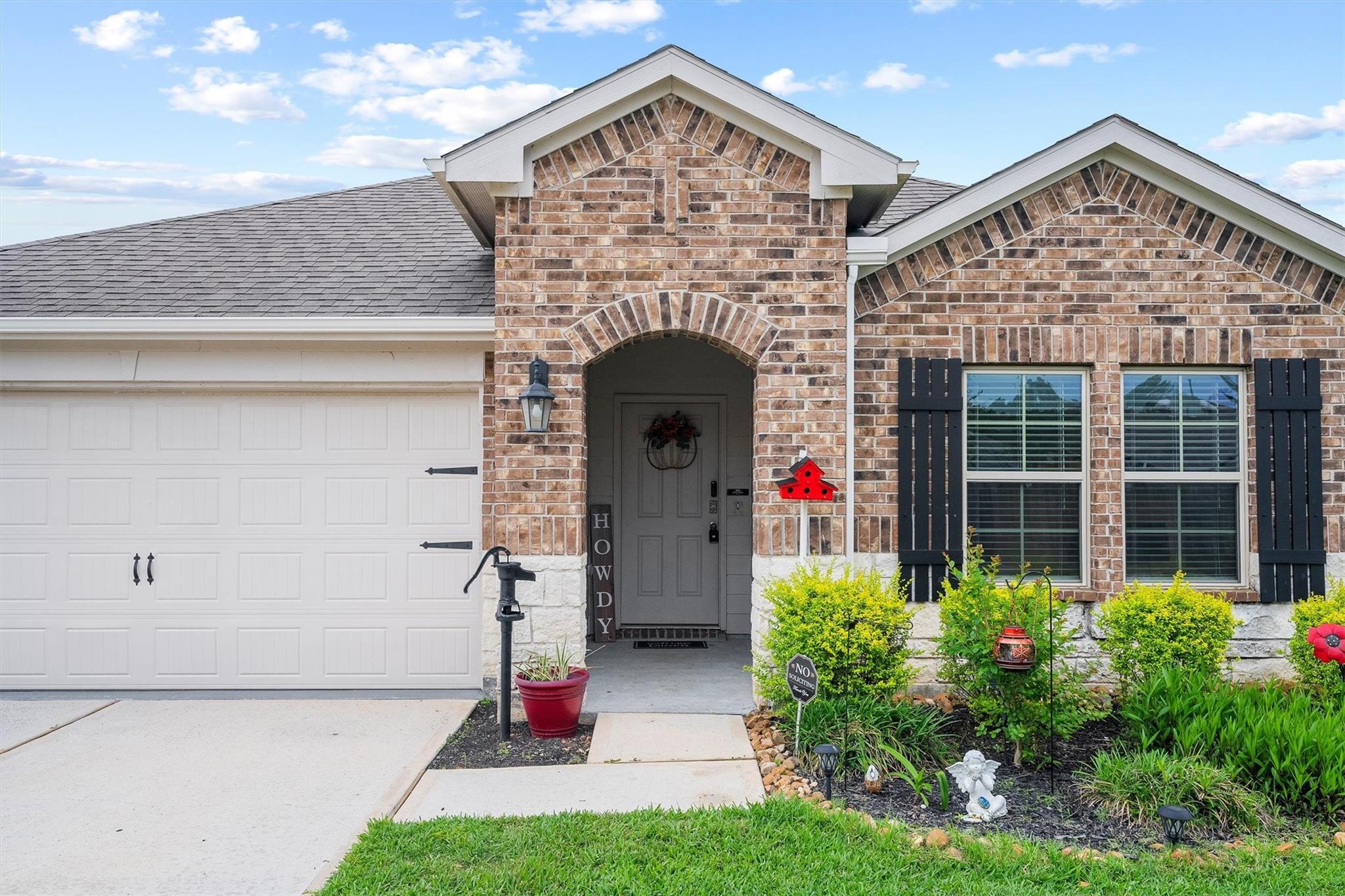 2219 Silver Dove Lane